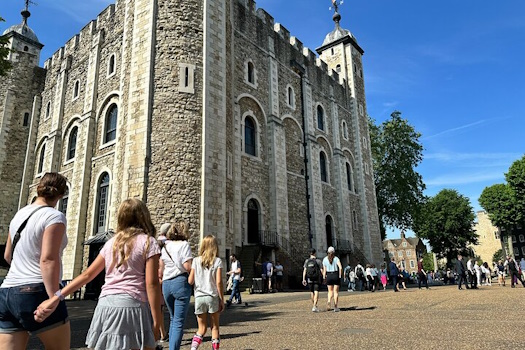 Kid-Friendly Tour: Tower of London and Tower Bridge Entry